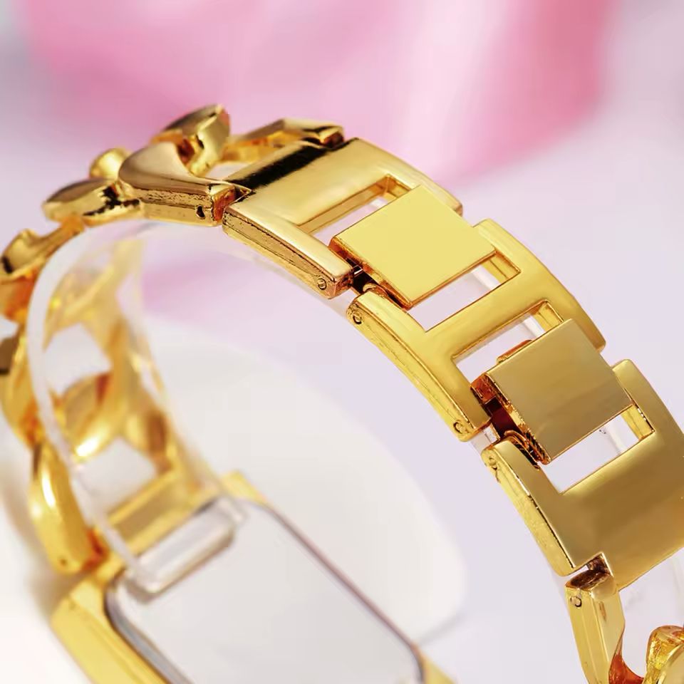 UTHAI Women’s Luxury Square Watch – Stainless Steel Bracelet, Quartz | Free Shipping